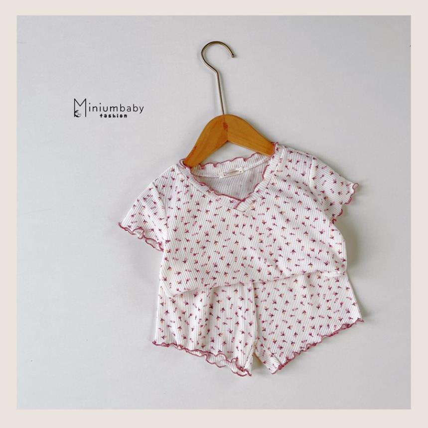 Bộ đồ cộc tay hoa viền bèo cổ tim cho bé gái chất liệu 100% cotton, quần áo trẻ em mặc mùa hè MiniumBaby SB1245
