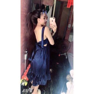 Đầm phi lụa buộc nơ