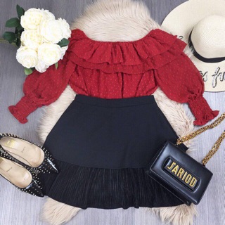 Set áo trễ vai bi đỏ + chân váy