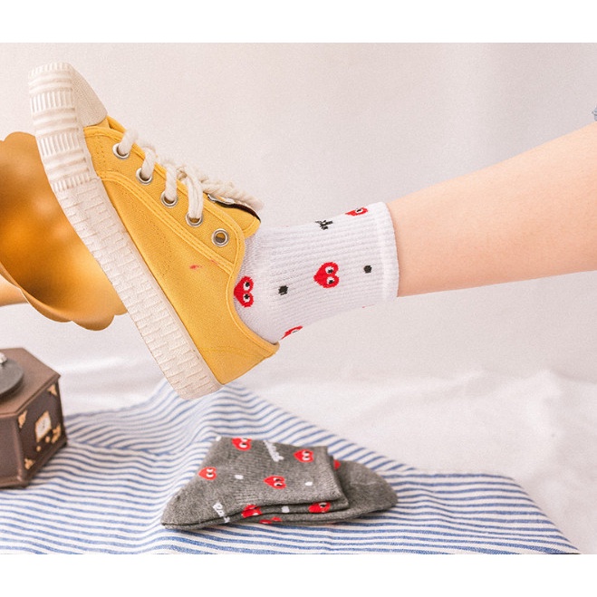 Vớ Tất nữ cổ thấp hình trái tim phong cách Hàn Quốc siêu dễ thương và xinh xắn.