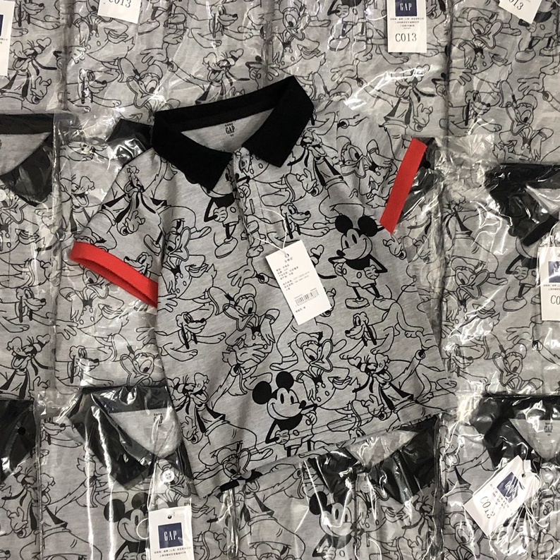 Áo cộc tay bé trai - Áo polo Gap hoạ tiết Mickey màu ghi cho bé trai size 2-6t