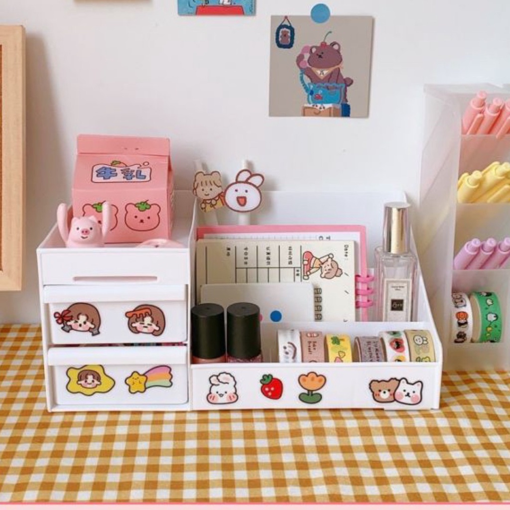 Kệ đựng mỹ phẩm 3 tầng có sticker dán sẵn khay nhựa để bàn nhiều ngăn hộp đồ decor trang trí bàn học