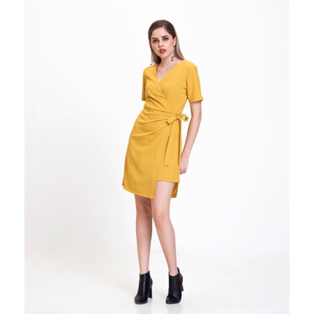 Đầm Hnoss chéo tà giựt tag new 100%