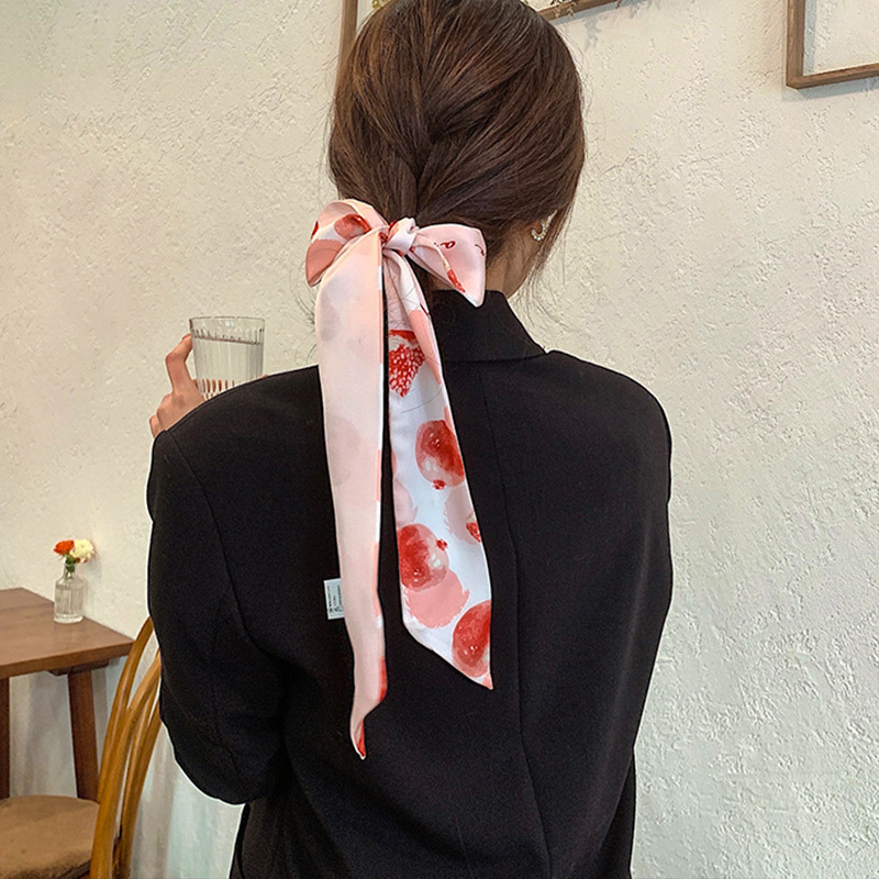 Khăn choàng lụa họa tiết trái cây thời trang dành cho nữ