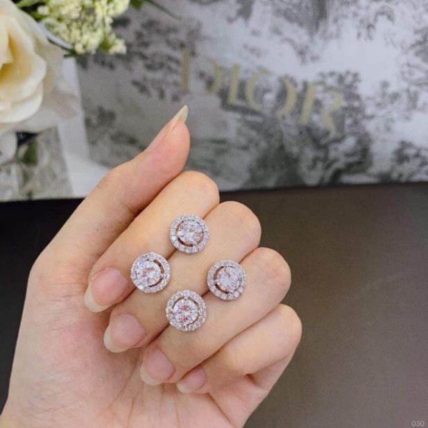 Bông tai nữ , kiểu dáng hàn quốc , chất lượng , mẫu mã , luôn đi đầu su thế