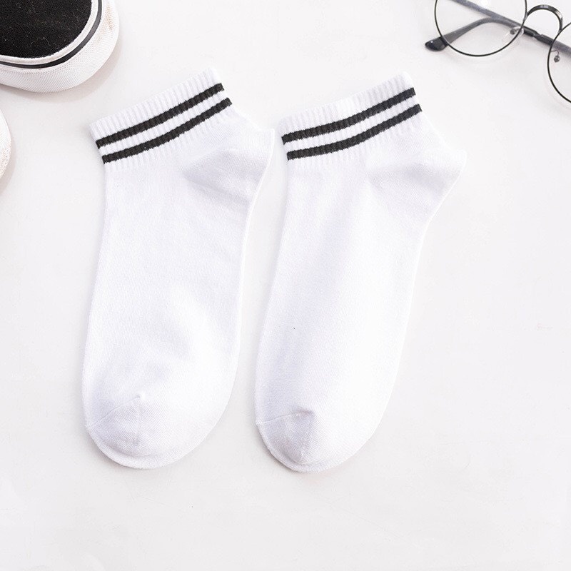 Tất kẻ cổ ngắn hàn quốc tất nữ trắng, hạt vải mềm ôm chân thoáng khí tránh mồ hôi chân màu sọc trắng đen basic