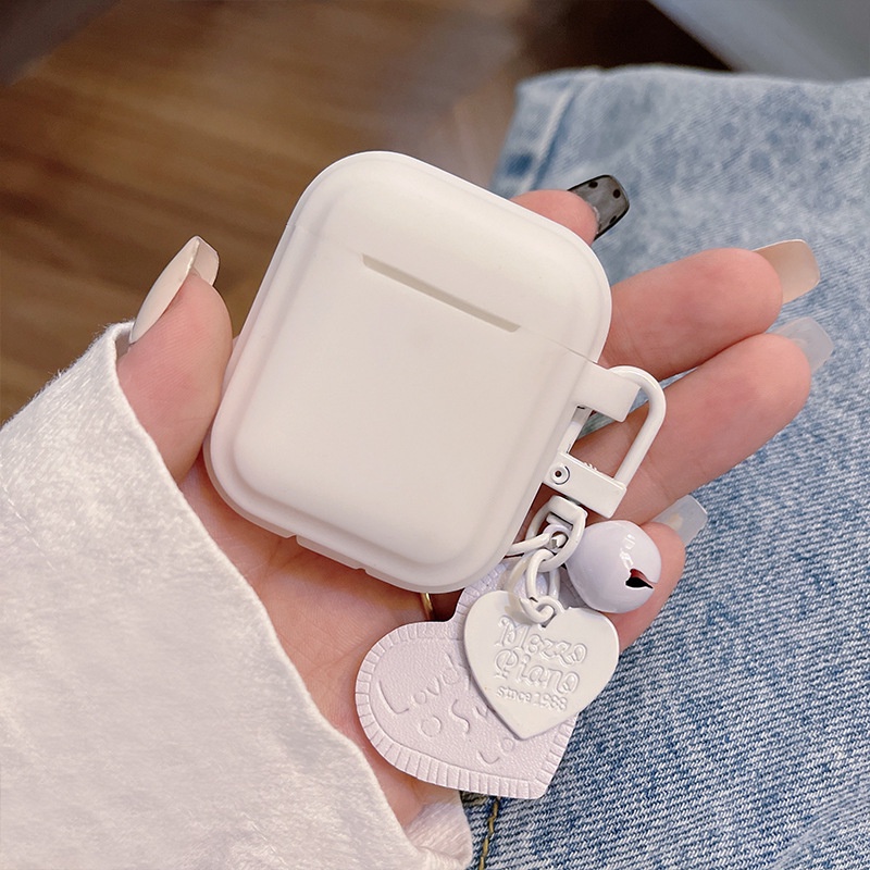 Vỏ Bảo Vệ Hộp Sạc Tai Nghe airpods Pro 3 2nd Generation Bằng Silicon Màu Trắng Sữa Dễ Thương