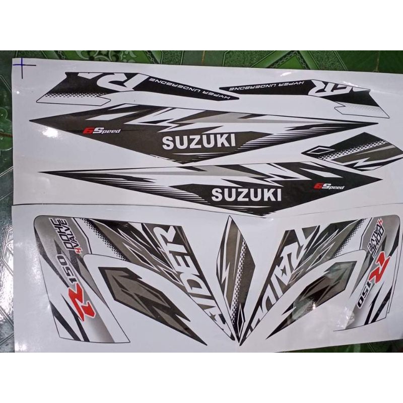 Tem rời raider R150 đen bạc