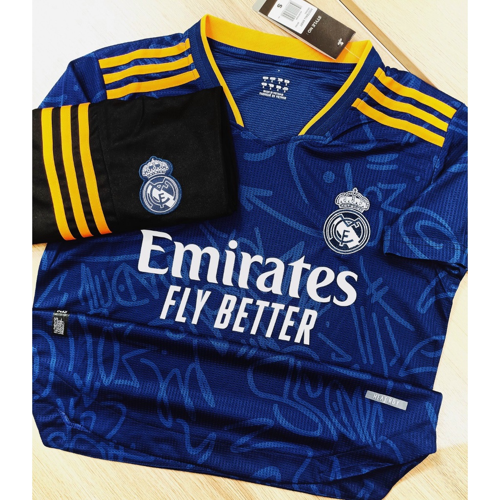 Bộ quần áo CLB đá bóng Real Madrid màu xanh biển logo thêu poly mè gai thái cao cấp mới nhất