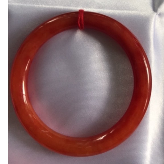 Vòng tay đá tròn đỏ huyết ( nhiều ni từ 49-65mm)