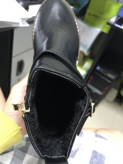 Boot da bóng Quảng Châu :3