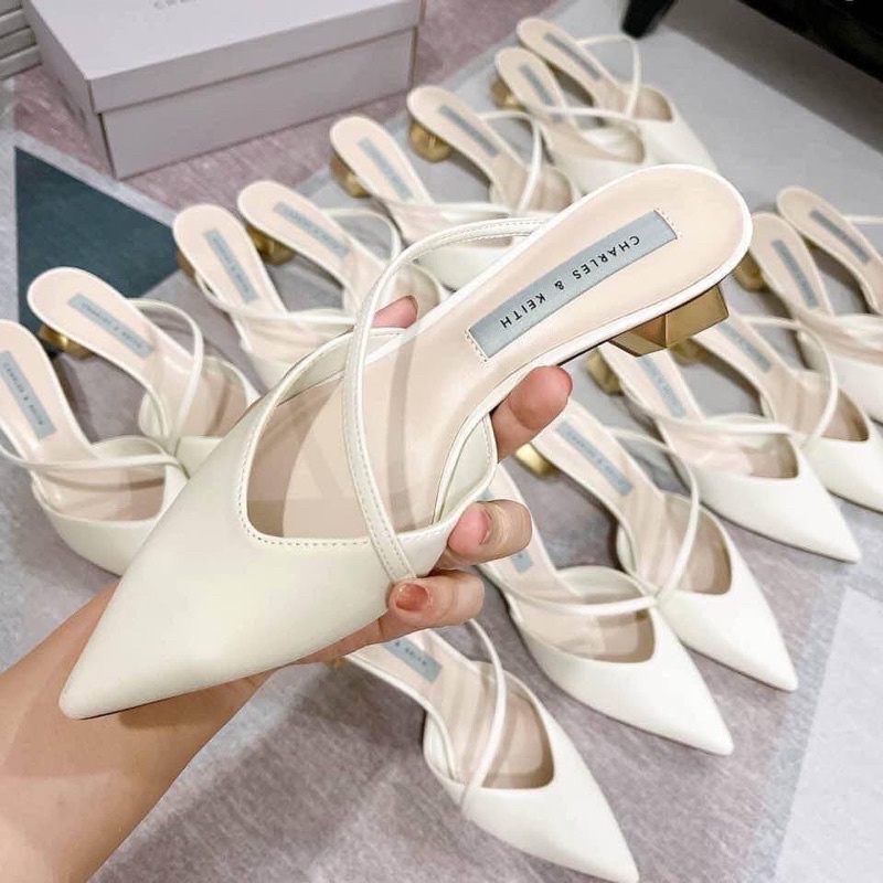 Giày sục mũi nhọn đế quả cầu Sục quai chéo