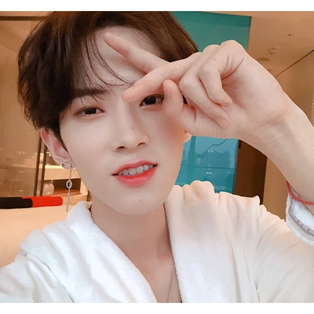 Khuyên tai nam - khuyên nam BTS - bông tai Unisex titan không gỉ