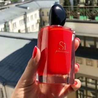 Nước hoa sì đỏ sì vàng