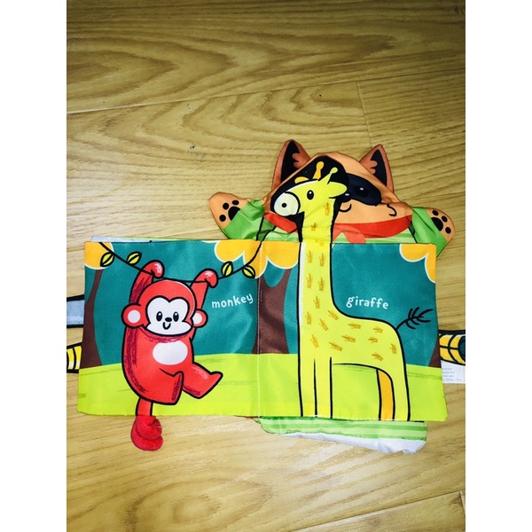 Sách vải mềm kèm rối tay