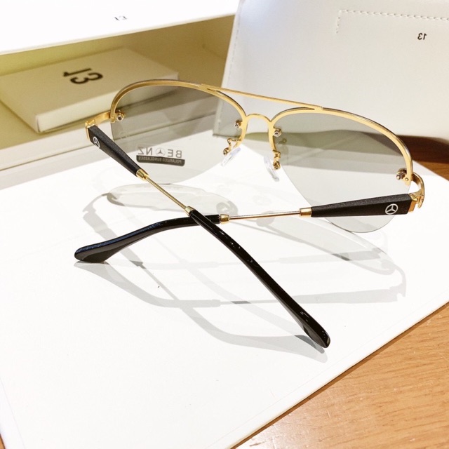 Kính đổi màu nam nữ đi cả ngày lẫn đêm chống uv 400 bảo hành tròng kính 2 năm độ chống vỡ | BigBuy360 - bigbuy360.vn