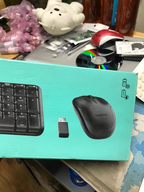 Bộ Bàn Phím Và Chuột Logitech MK220 Không Dây - Hàng chính hãng