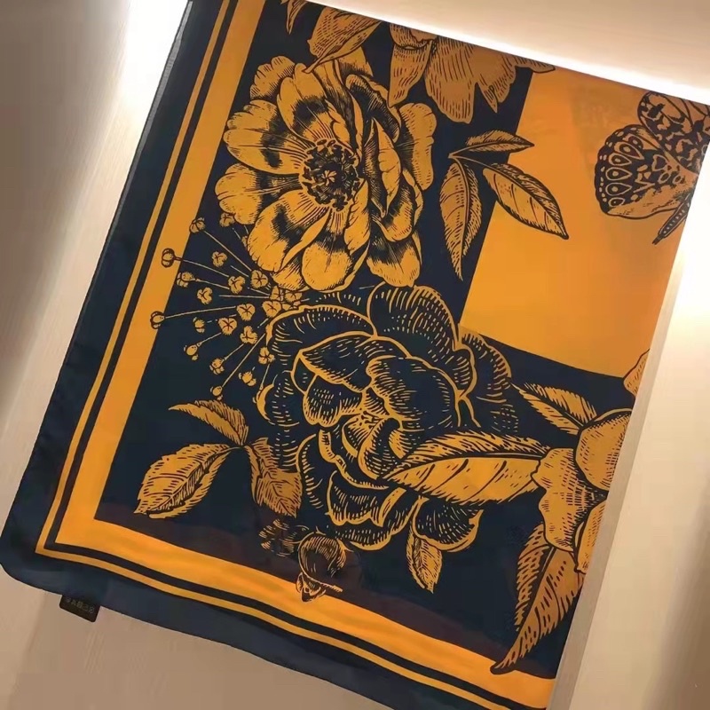 Khăn choàng cổ lụa vuông đa năng cao cấp size 110x110cm