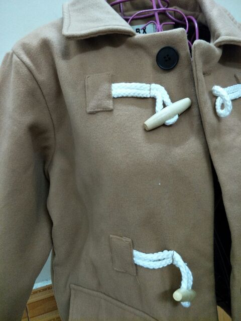 Áo dạ nút gỗ QC xinh