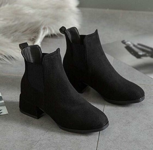 Giày da lộn quai trong