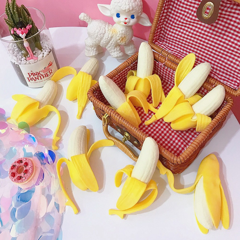 Gudetama squishy chuối bóp ra mặt cười