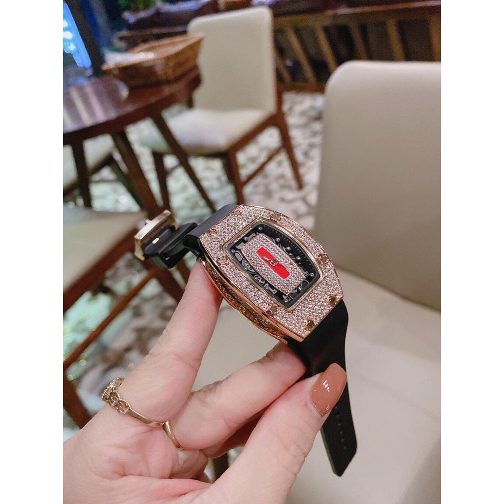 Đồng Hồ Đeo Tay Nữ RM007 Đính Đá Dây Cao Su Đường Kính 3.2cm.