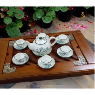 Bộ ấm chén Bát Tràng hoa sen men kem