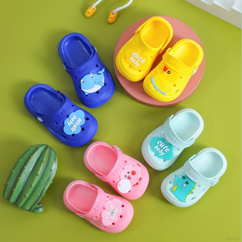 Dép đi trong nhà họa tiết hoạt hình đáng yêu dành cho các bé