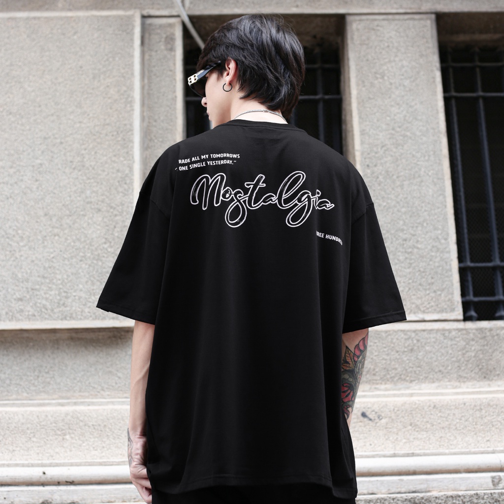 Áo Thun Đen In Chữ Nostalgia Màu Trắng Chất Liệu 100% Cotton Form Rộng Thoải Mái Unisex Nam Nữ