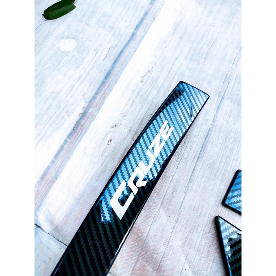 Ốp mặt dưỡng xe cruze, cdx, lacetti se sx màu đen xước