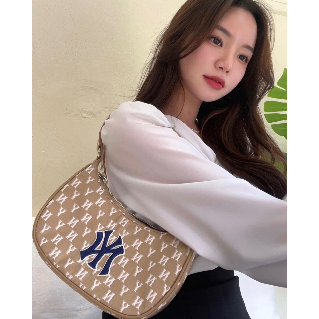 Túi MLB Monogram Jacquard Hobo - Túi kẹp nách MLB nữ chính hãng 3ABQS102N