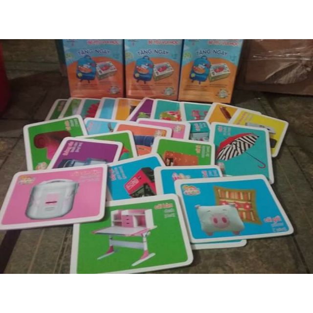 BO BE NHAN BIET .HANG KHUYEN MAI SUA NAN,CHAT LIEU BANG GIAY NI LONG ,DAY CHO BE BIET NHUNG VAT DUNG