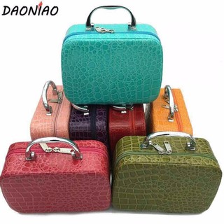 CỐP ĐỰNG ĐỒ TRANG ĐIỂM VÂN CÁ SẤU