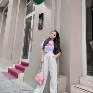 Khách đặt live