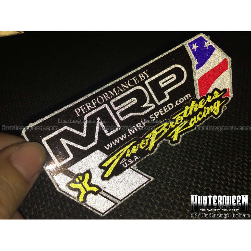 Logo TBs racing chất liệu phản quang . Kích thước 10.4 x 5.8cm. Hình dán decal siêu dính. Chống nước, tem đua trang trí.
