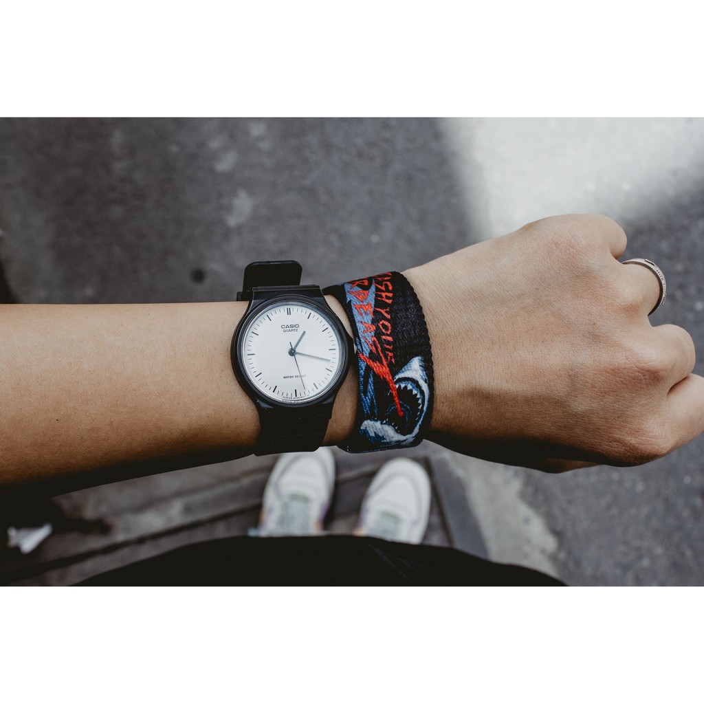 [Mã FAMALL19 giảm 20% tối đa 50K đơn 150K] Vòng tay Verus - Shark / Unleash Your Inner Beast | BigBuy360 - bigbuy360.vn