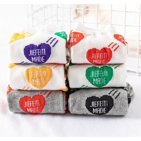 Vớ Tất nữ hình trái tim phong cách Hàn Quốc siêu dễ thương và xinh xắn.