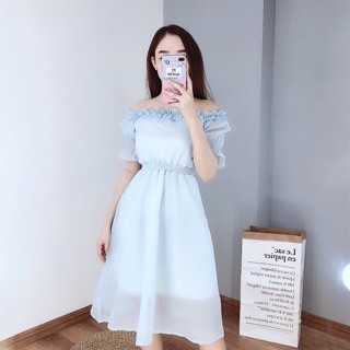Váy trắng trễ vai - ảnh thật