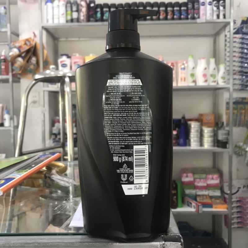 Dầu Gội Sunsilk Đen óng Mượt Rạng Ngời chai 900g