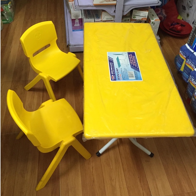 Bộ bàn gấp Song Long ghế nhựa đúc cỡ to theo bàn