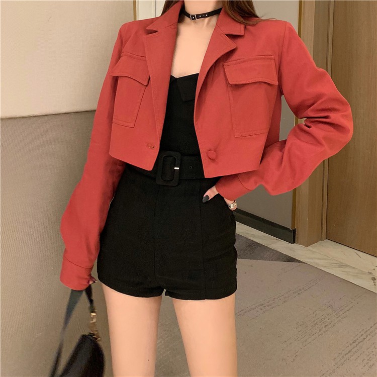 JUMSUITE ĐEN KÈM ÁO KHOÁC