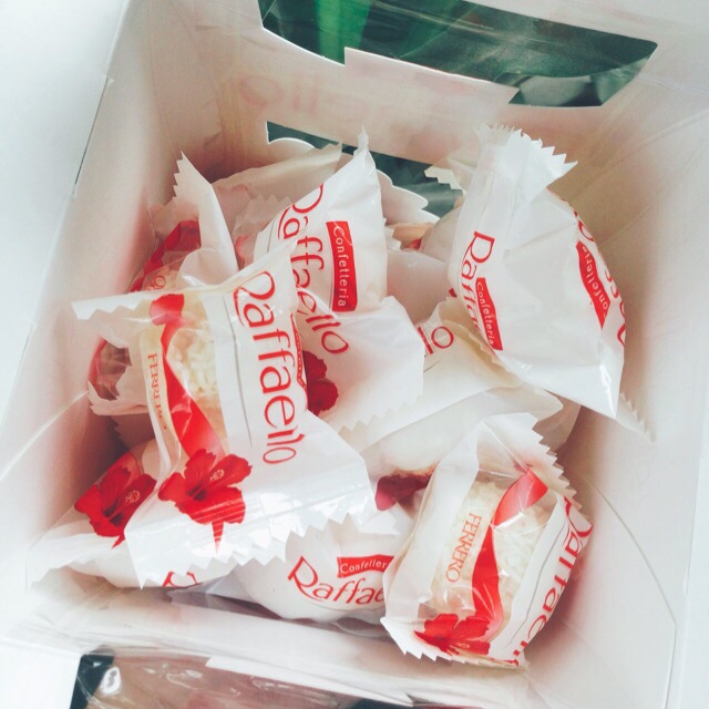 CHOCOLATE RAFFAELLO KEM DỪA