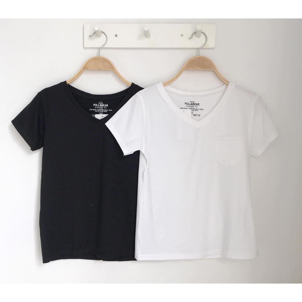 ÁO CỔ TIM TRƠN PULLBEAR CÓ TÚI TRƯỚC. | BigBuy360 - bigbuy360.vn