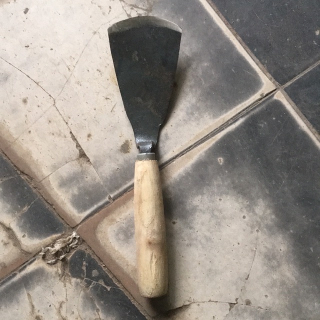 Dầm đất ( làm cỏ , trồng cây )