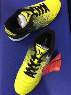 Giày thể thao BITIS HUNTER FOOTBALL