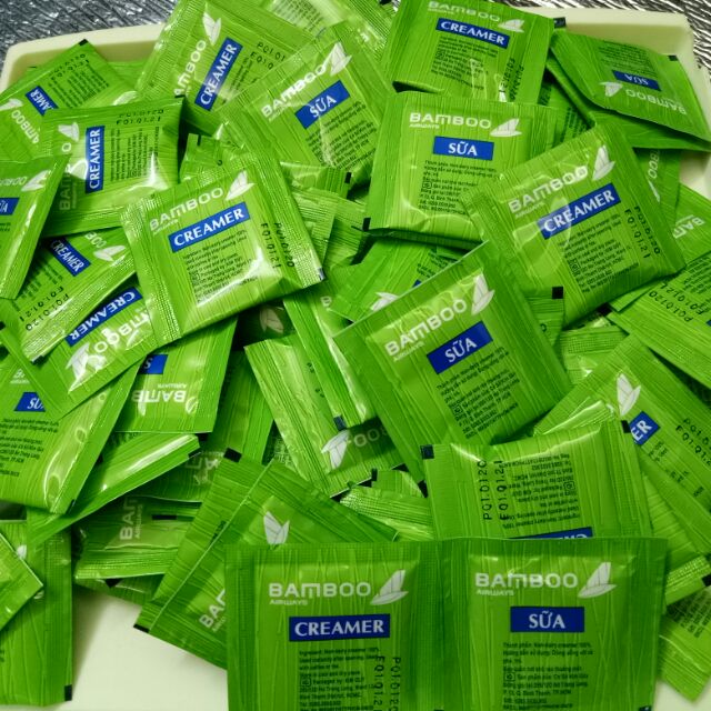 Sữa bột nguyên kem Bamboo airways