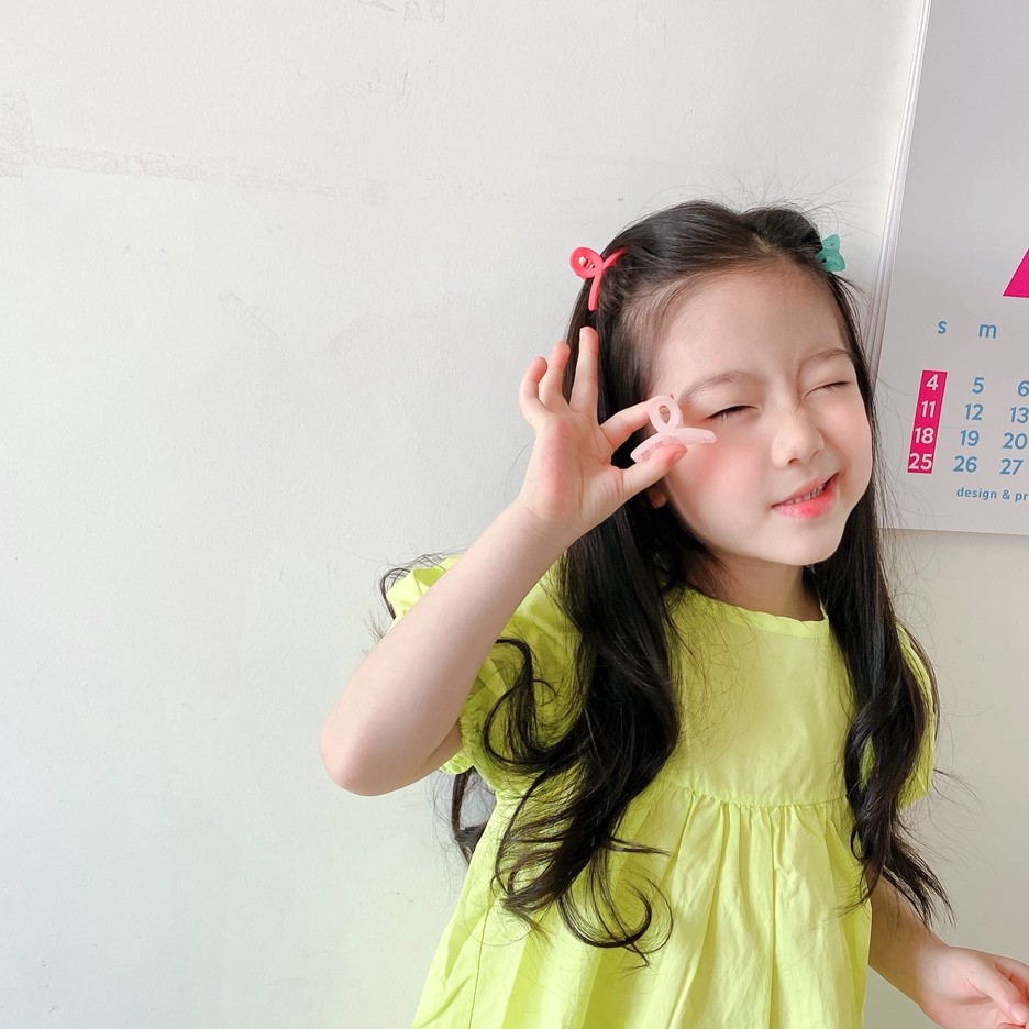 Kẹp Tóc Nhựa Màu Sắc Dễ Thương Xinh Xắn Cho Bé Gái