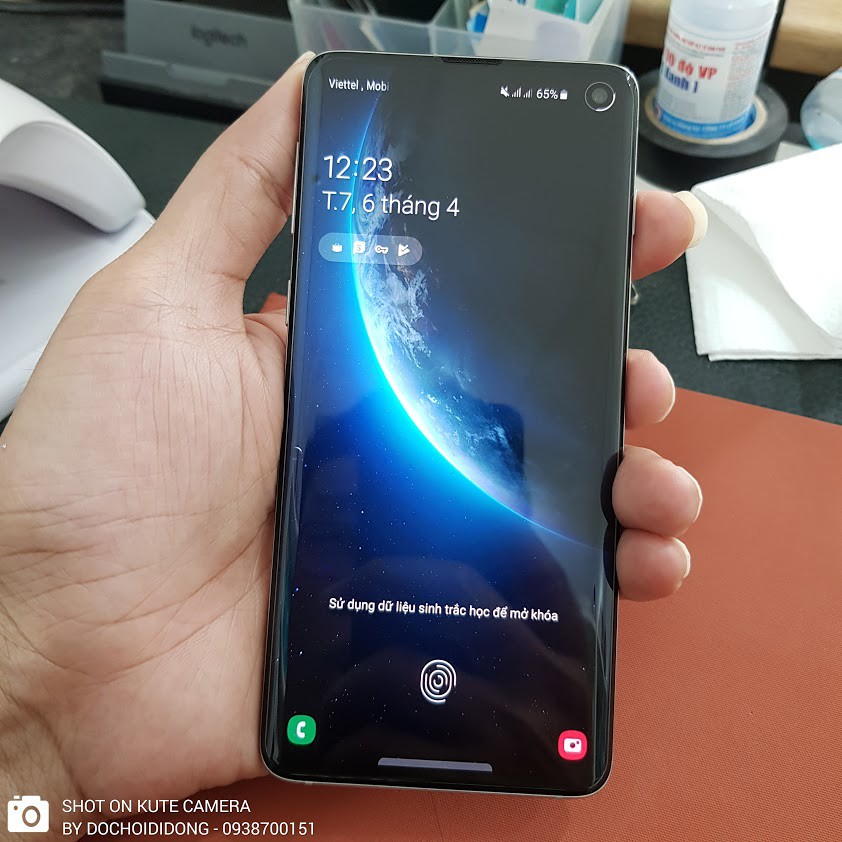 Dán cường lực Samsung Galaxy S10 - S10 Plus Zacase keo UV cao cấp
