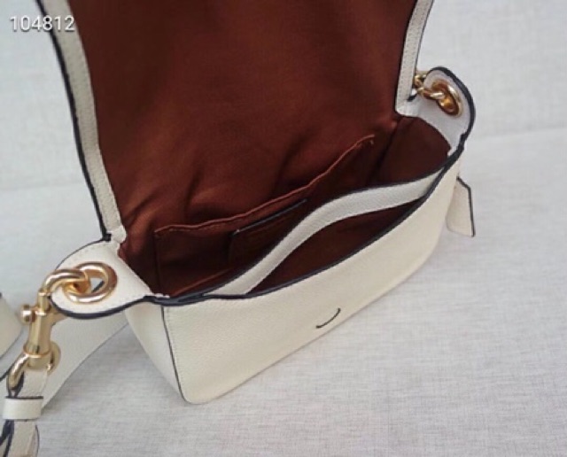 TÚI COACH VUÔNG  F77979