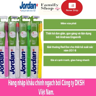 1 Bàn Chải Đánh Răng Jordan Clean Smile lông mềm vừa phải.
